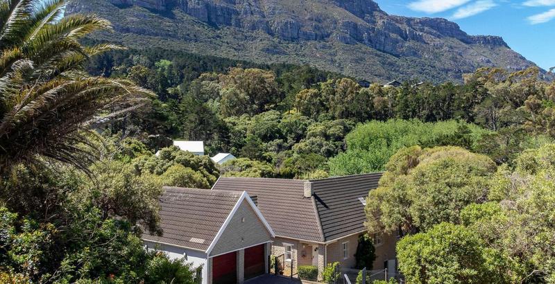 7 Bedroom Property for Sale in Hout Bay Western Cape